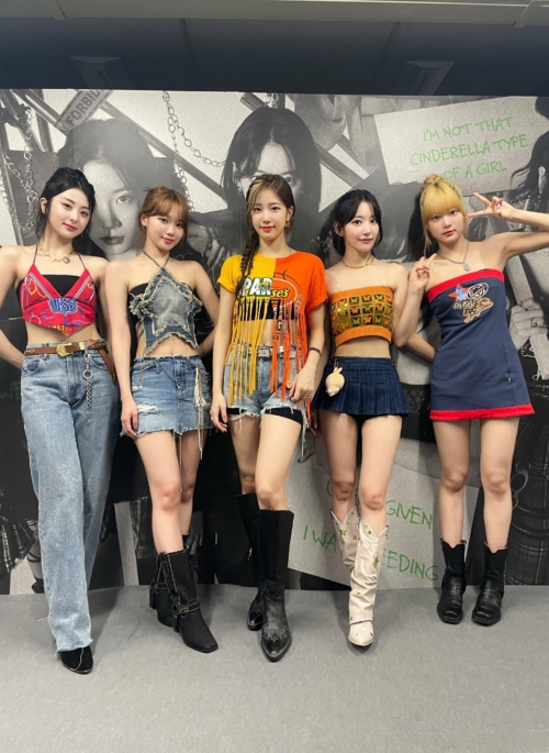 Blue Denim Star Crop Top | Chaewon - Le Sserafim