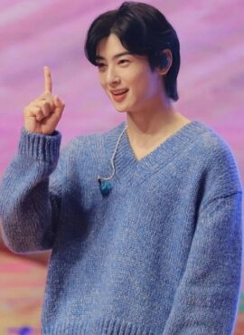 Blue V-Neck Comfy Sweater | Eunwoo - Astro