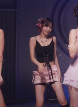 Pink Side Tie Satin Skirt | Sakura - Le Sserafim
