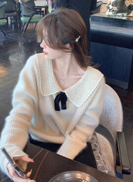 White Crocheted Collar Bow Sweater | Wonyoung - IVE